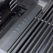 Load image into Gallery viewer, BLZ-3BCM-NG/LP Blaze 3-Burner Built in Grill