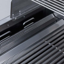 Load image into Gallery viewer, BLZ-3BCM-NG/LP Blaze 3-Burner Built in Grill
